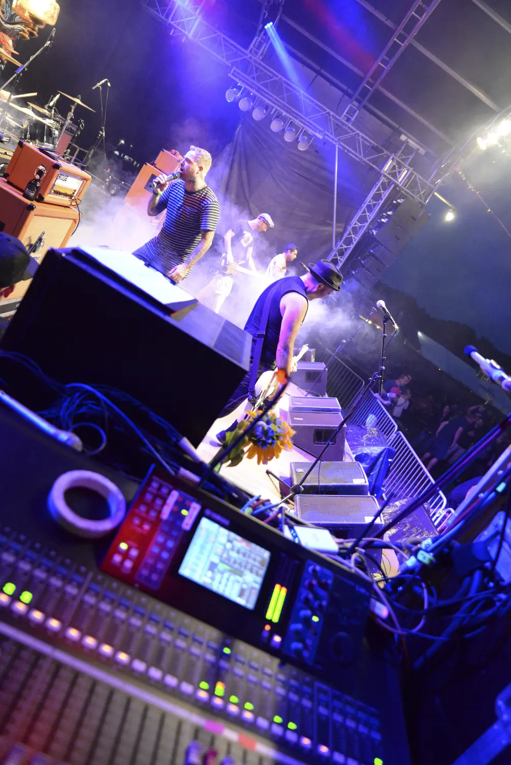 Konzert von Vivid Visions